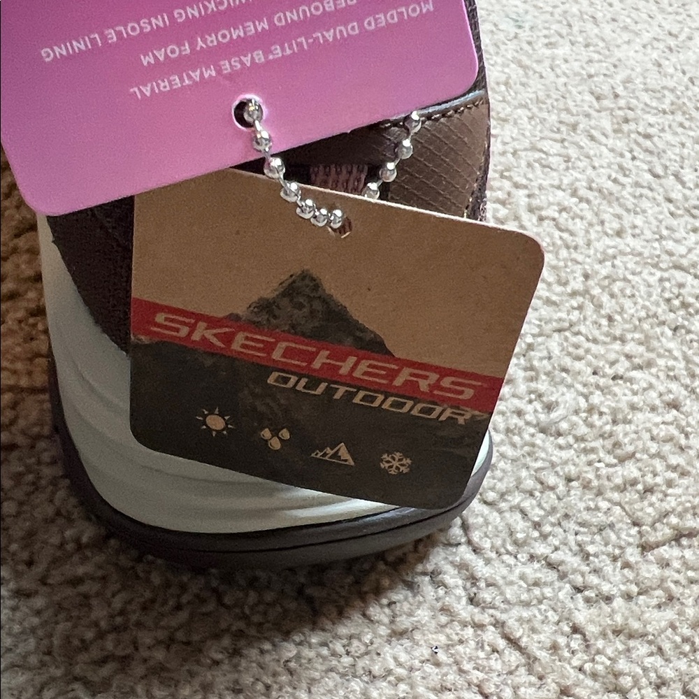 NWT - Skechers Outdoor Trail Shoes - Size 8.5 - Picture 7 of 9